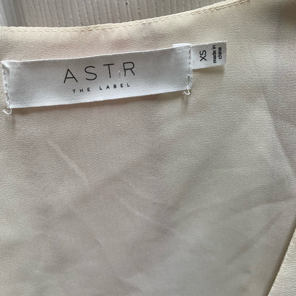 Astr top - Picture 2 of 3